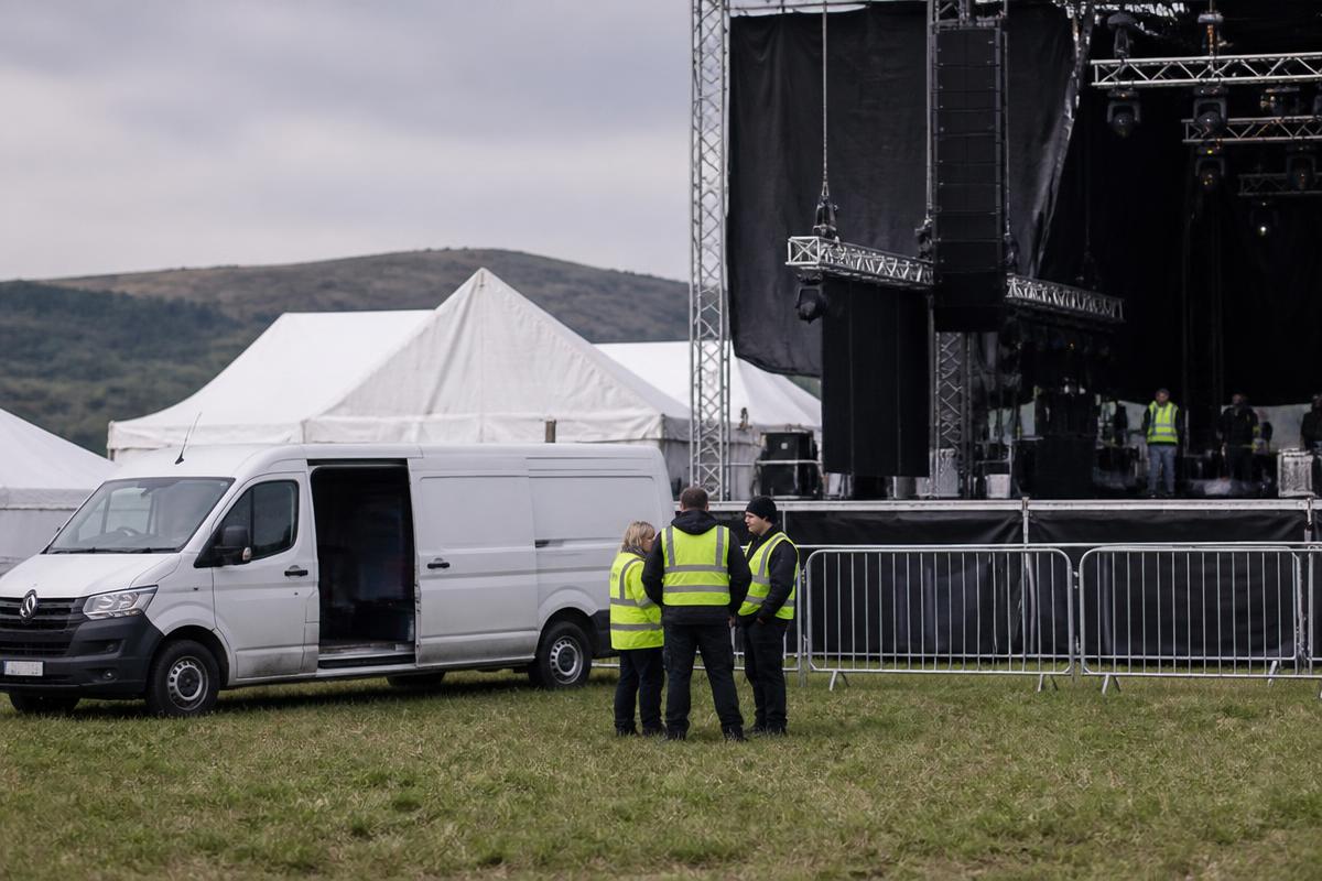 Events site where welfare vans are used
